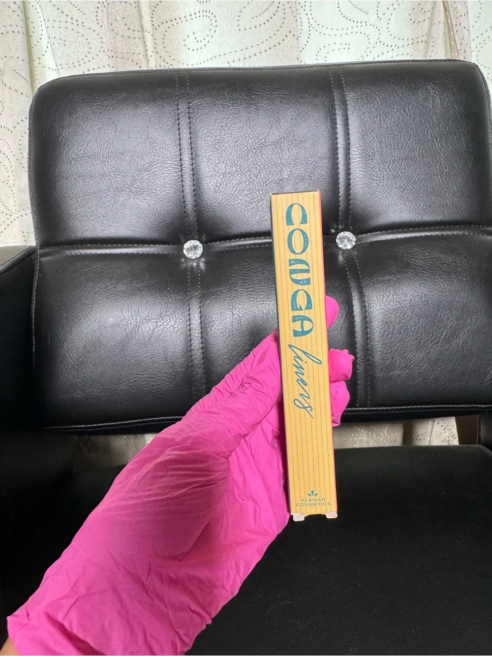 Alamar Cosmetics Conga Liners
